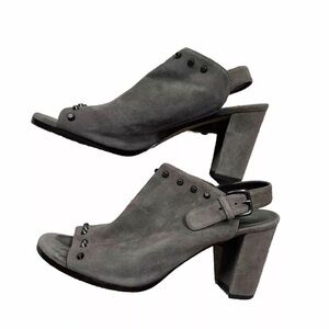 Stuart Weitzman Sz 9 taupe gray studded heels sandals